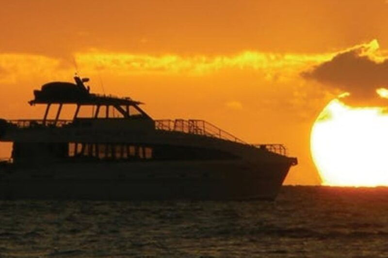 south-maui-sunset-cruise-with-4-course-dinner-and-drinks