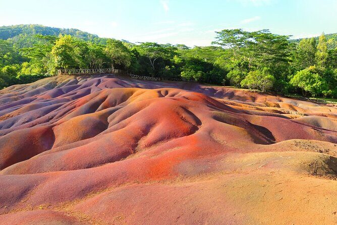 South of Mauritius :Full day package including Chamarel Coloured earth & lunch - Key Points