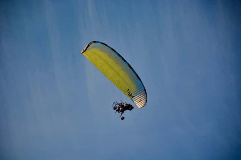 South of Paris: Paramotor Discovery Flight - Discovering the South of Paris from the Sky: A Detailed Look at the Paramotor Experience
