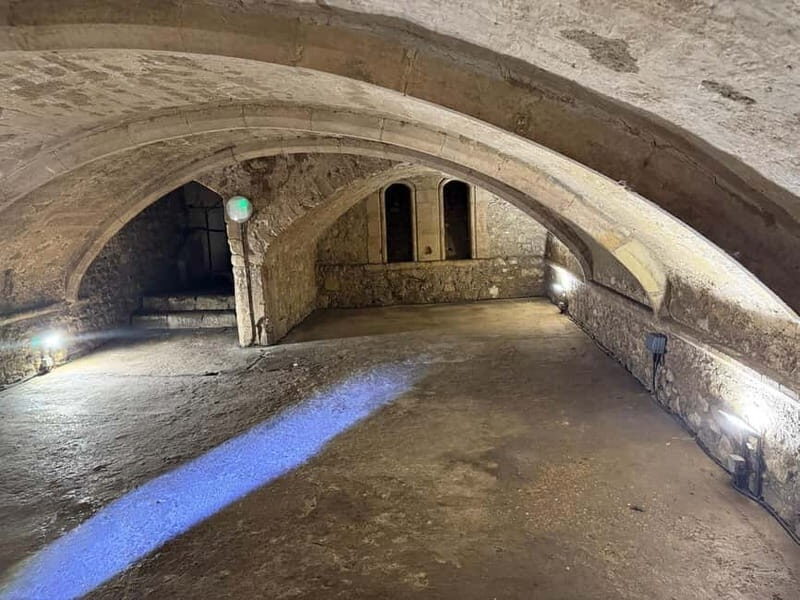 Southampton: 2 Hour Guided Walking Tour with Medieval Vaults - Authentic Experiences and Hidden Gems