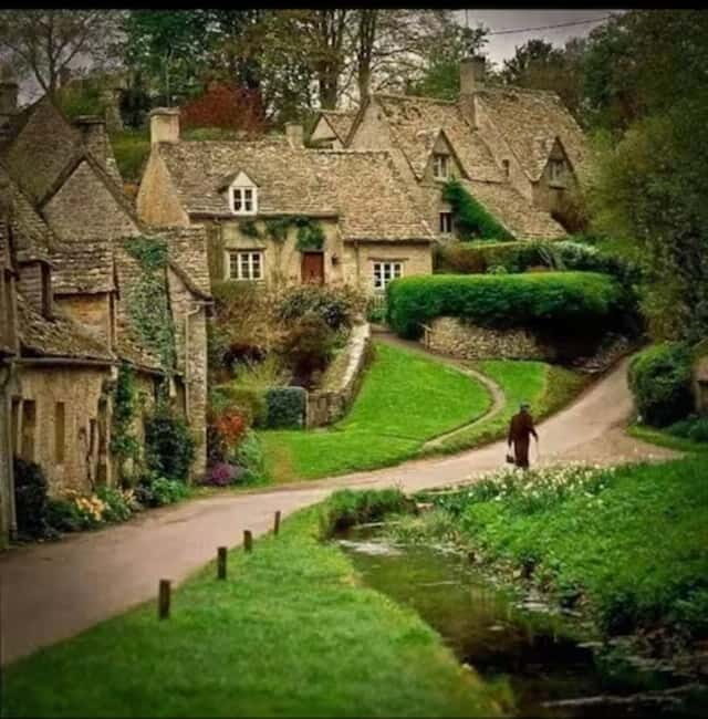 Southampton Port to London Via Windsor & Cotswolds Villages - Key Points