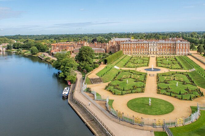 southampton-pre-cruise-from-london-via-hampton-court-palace