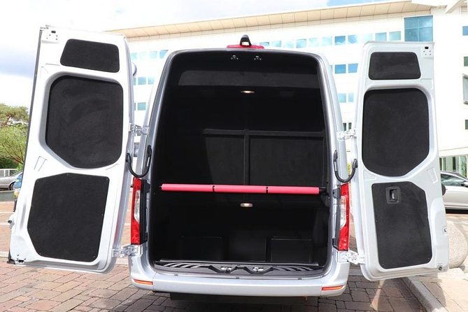 southampton-private-minibus-transfer-to-heathrow-airport-or-london