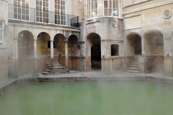 southampton-shore-excursion-magna-carta-salisbury-bath-and-stonehenge