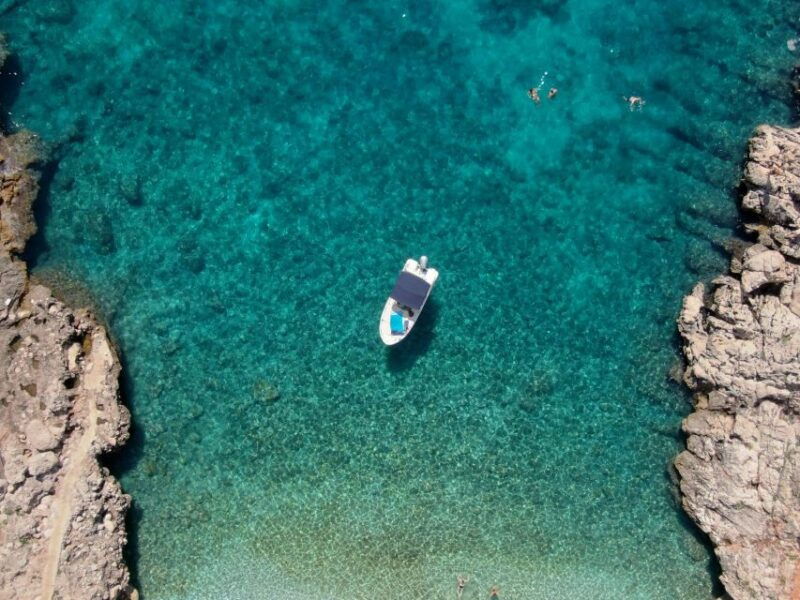 southern-coast-of-hvar-pakleni-islands-tour