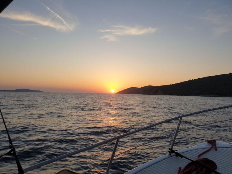 southern-coast-of-hvar-pakleni-islands-tour