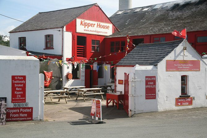 southern-manxland-tour-of-isle-of-man-1-6-person-upto-30-person