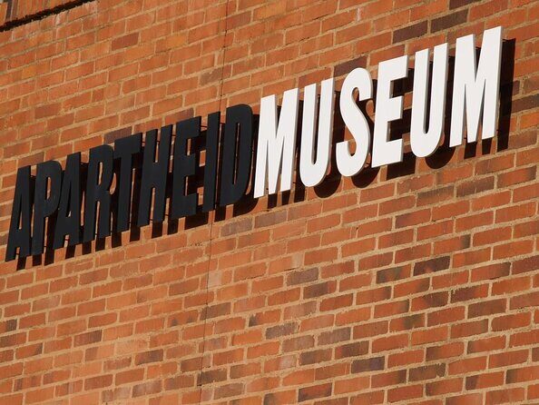 Soweto and Johannesburg & Apartheid Museum - Key Points