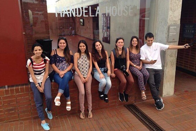 Soweto, Apartheid Museum & Constitution Hill Day Tour - The Sum Up