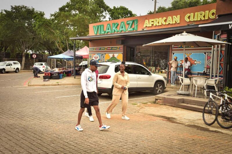 Soweto: Sip & Paint Walking Tour - Exploring Soweto: The Itinerary in Detail
