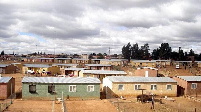 Soweto Walking Tour with Lunch - Key Points