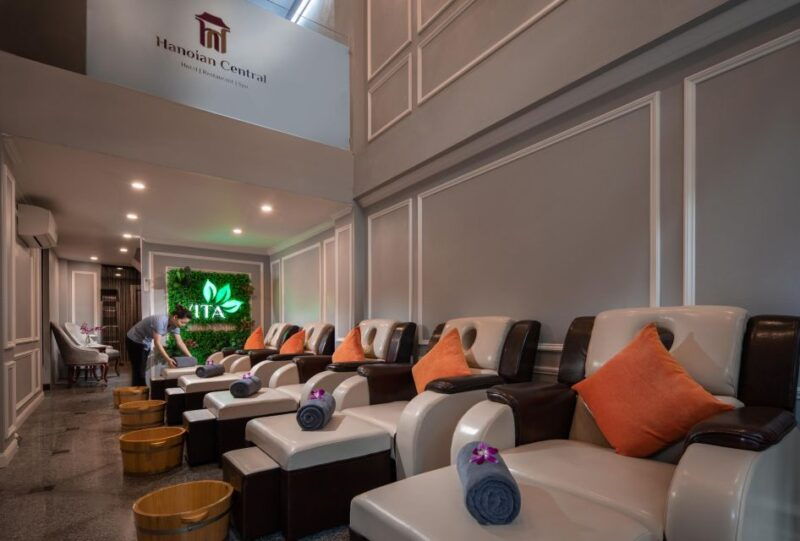 spa-in-hanoi-hot-stone-therapy-by-vita-beauty-spa