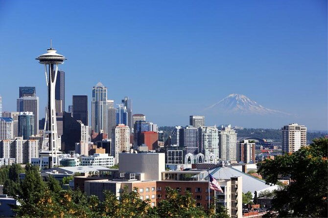 space-needle-seattle-center-small-group-private-walking-tour