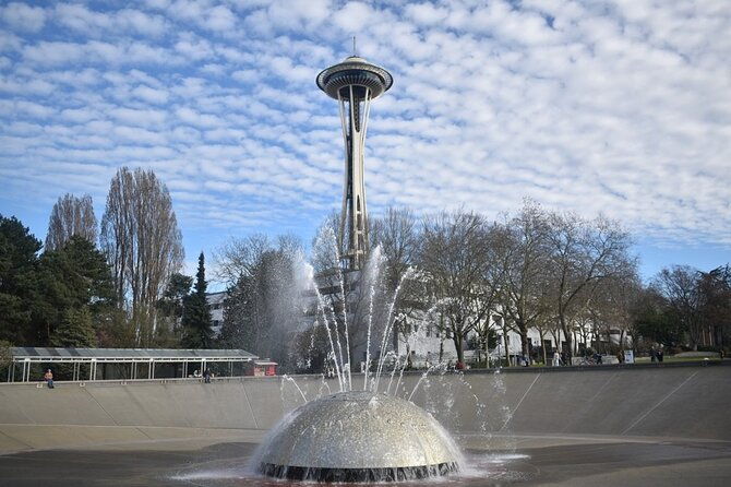 space-needle-seattle-center-small-group-private-walking-tour