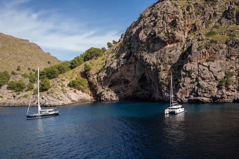 Spain: Coastal Drive and Boat Tour with Optional Cava - Key Points