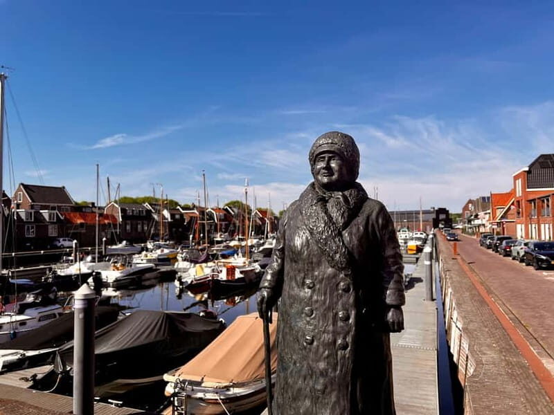 Spakenburg: Guided Walking Tour of the Historic Center - Pricing and Value