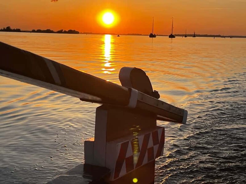 Spakenburg: Sunset boat trip on an authentic fishing boat - Practical Information and Tips