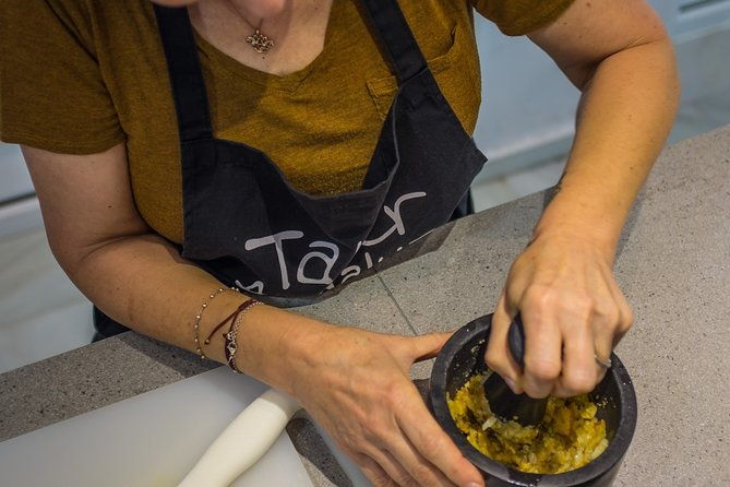spanish-cooking-class-triana-market-tour-in-seville