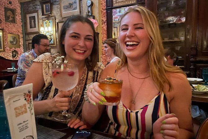 spanish-language-speakeasy-drinks-and-history-tour-nyc