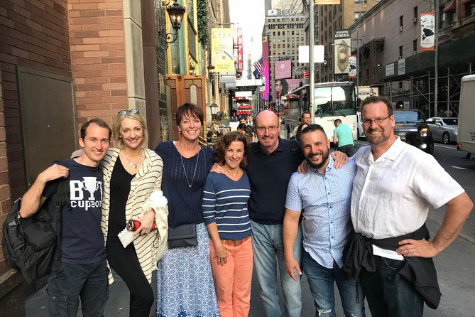 spanish-language-speakeasy-drinks-and-history-tour-nyc