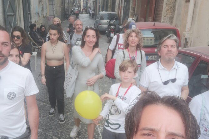 spanish-quarters-to-discover-folklore-artisans-and-local-life