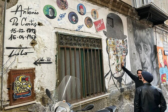 spanish-quarters-to-discover-folklore-artisans-and-local-life