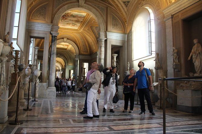 spanish-small-group-tour-of-the-vatican-museums-sistine-chapel-st-peters