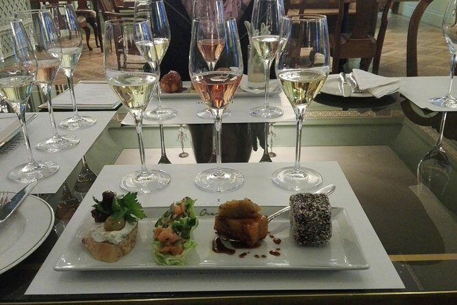 SPARKLING Sensation - Private Stellenbosch Bubbly tour - Introduction: A Private, Bubbly Adventure in Stellenbosch