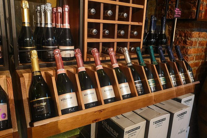 sparkling-wine-tour-and-premium-tasting-with-private-transport