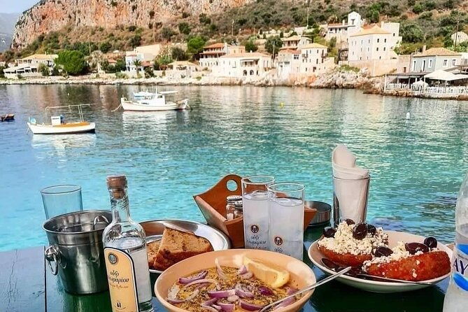 sparta-mystras-limeni-traditional-village-private-day-tour