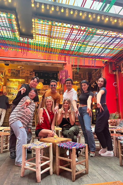 speakeasy-explore-hidden-bars-in-paris