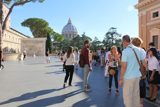 special-first-entry-vatican-museums-small-group-tour