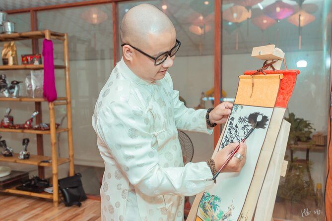 Special Lantern Making Class And painting on Silk Lantern - Who Will Love This Experience?