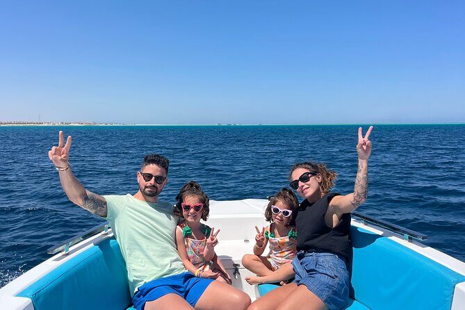 Speed Boat 4 Hours Dolphin House ,Snorkeling, White Island - A Closer Look at the Speed Boat Experience
