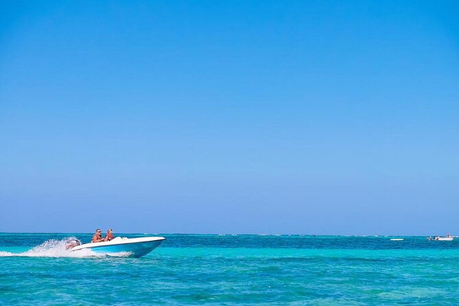 speed-boat-activity-with-snorkeling-and-parasailing-in-punta-cana