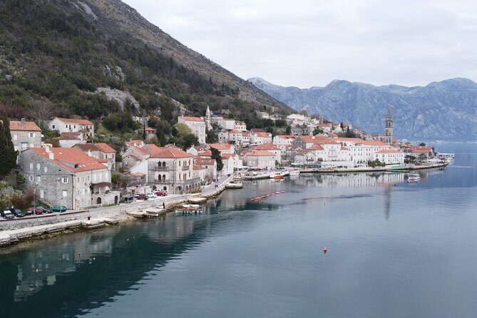 Speed Boat Trip: Kotor Bay attraction , Blue Cave and beach time - Who Will Love This Experience?