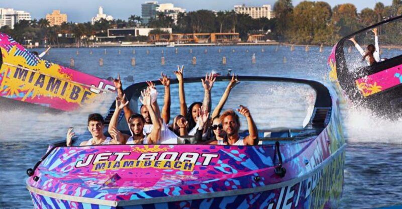 speedboat-ride-360-thrilling-experience-jet-boat-miami-beach