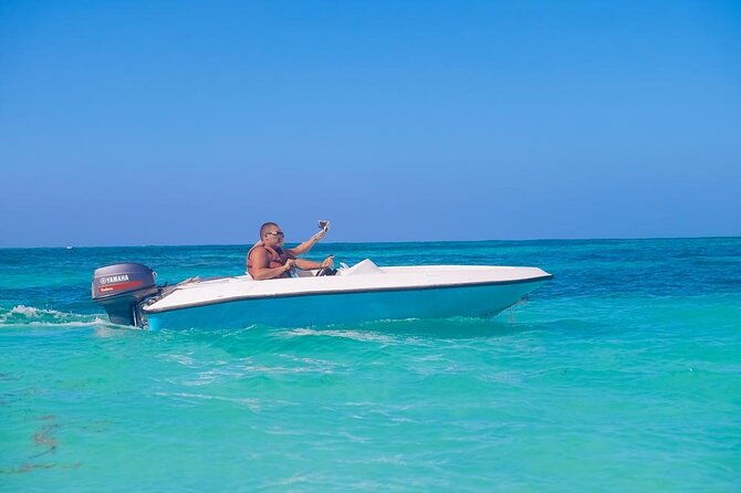 speedboat-sailing-with-snorkeling-experience-in-punta-cana