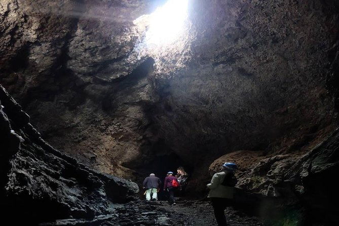 speleology-tour-in-cueva-de-las-palomas-in-la-palma