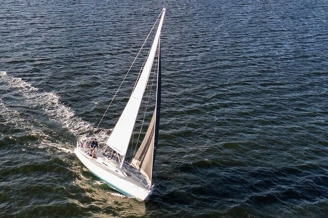 spend-the-day-on-buzzards-bay-sailing-trips