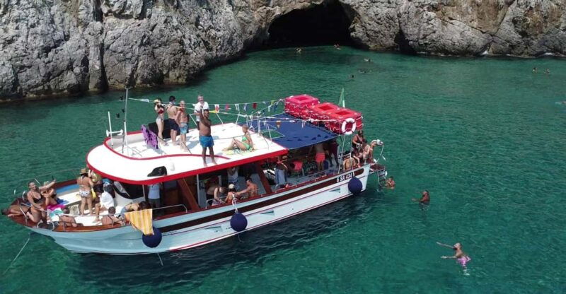 sperlonga-boat-cruise-to-the-blue-grotto-with-swimming