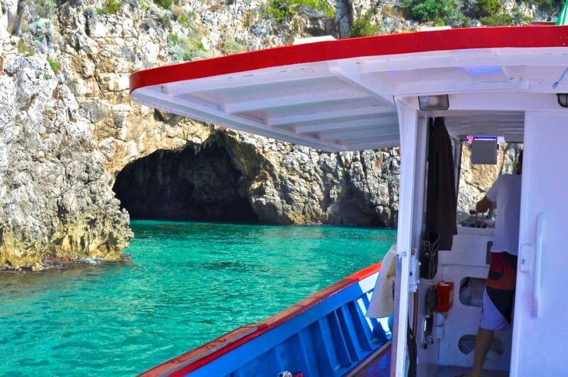 sperlonga-boat-cruise-to-the-blue-grotto-with-swimming