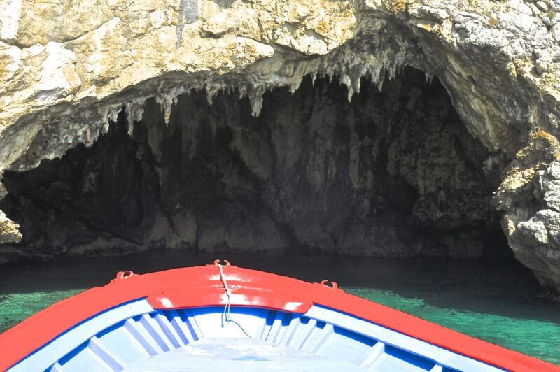 sperlonga-private-blue-grotto-boat-tour