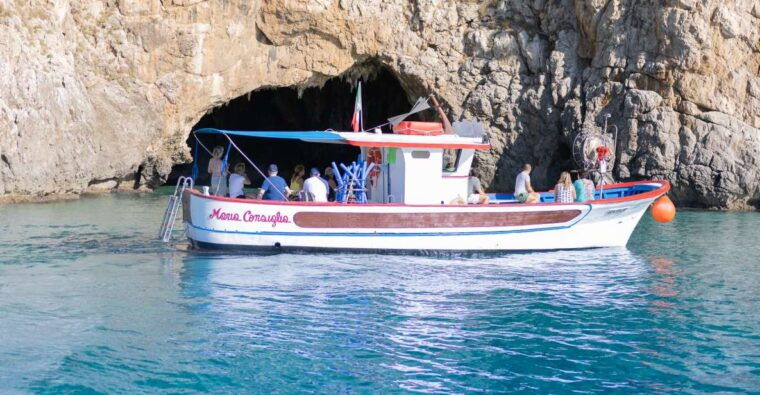 sperlonga-private-blue-grotto-boat-tour