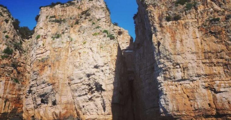 sperlonga-private-cruise-to-discover-the-seven-beaches