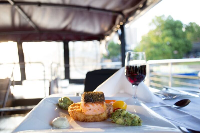 Spirit of Melbourne 4-Course Cruise with Drinks - Return and Disembarkation