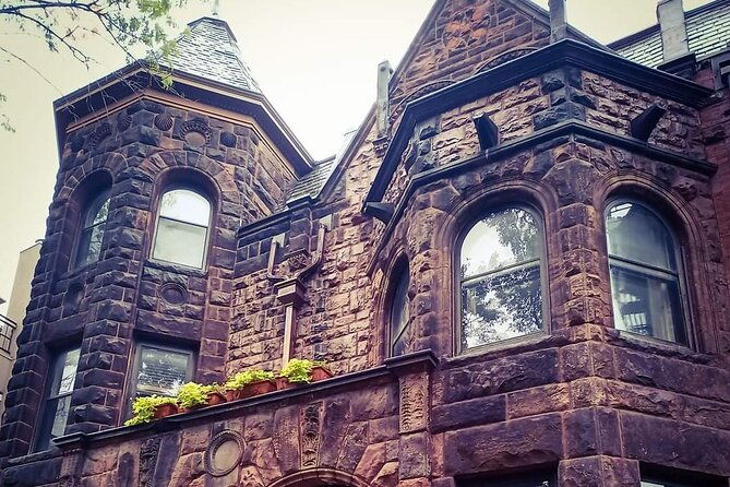 spirits-of-summit-avenue-walking-tour