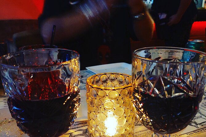 spirits-with-the-spirits-haunted-pub-crawl-drinks-included-2
