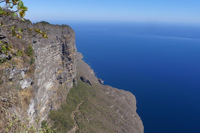 Splendours of Far West Coast - beaches, cliffs, panoramic views - Key Points