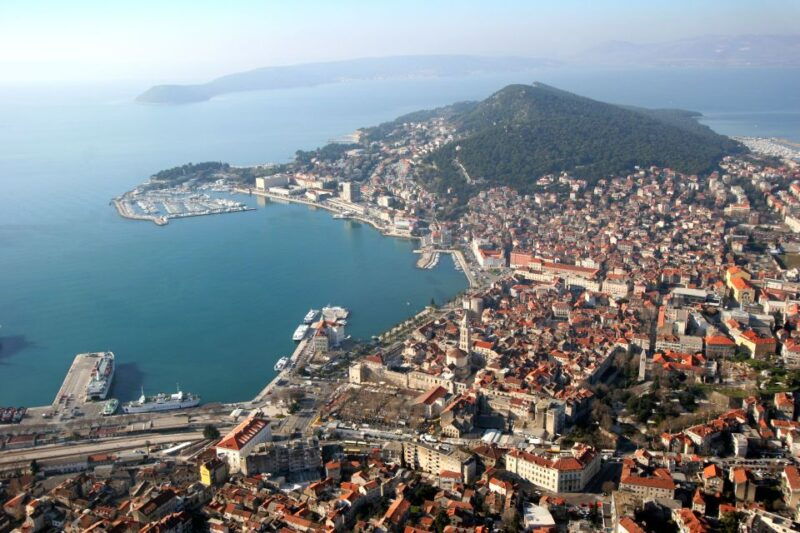 split-1-5-hour-riviera-boat-cruise-with-a-free-drink